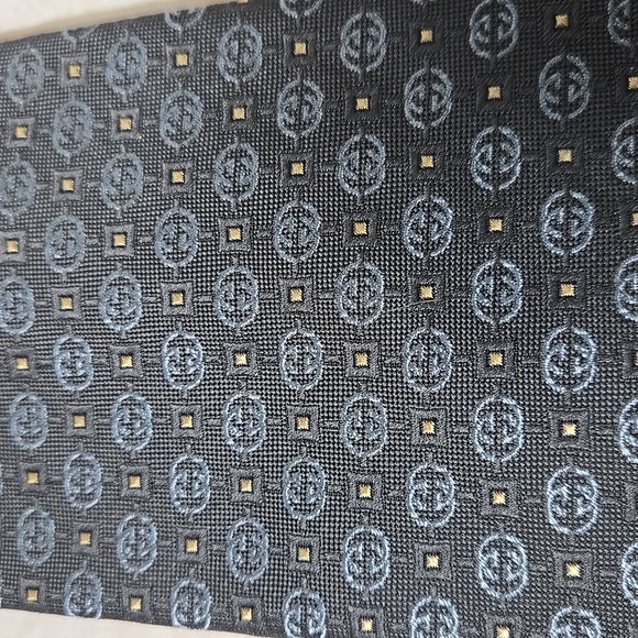 GUCCI Monogram GG Silk Tie - Picture 2 of 8